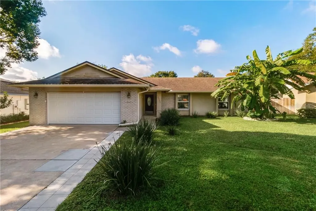 15730 Lake Hodge Court Clermont FL 34711