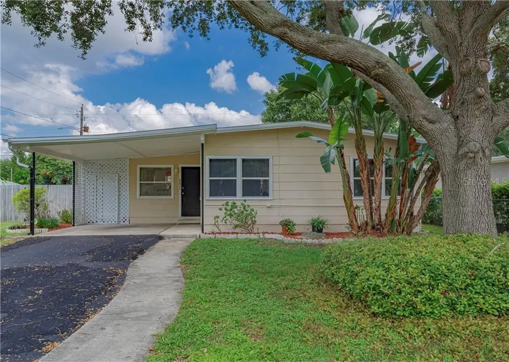 6671 4th Avenue N St Petersburg FL 33710