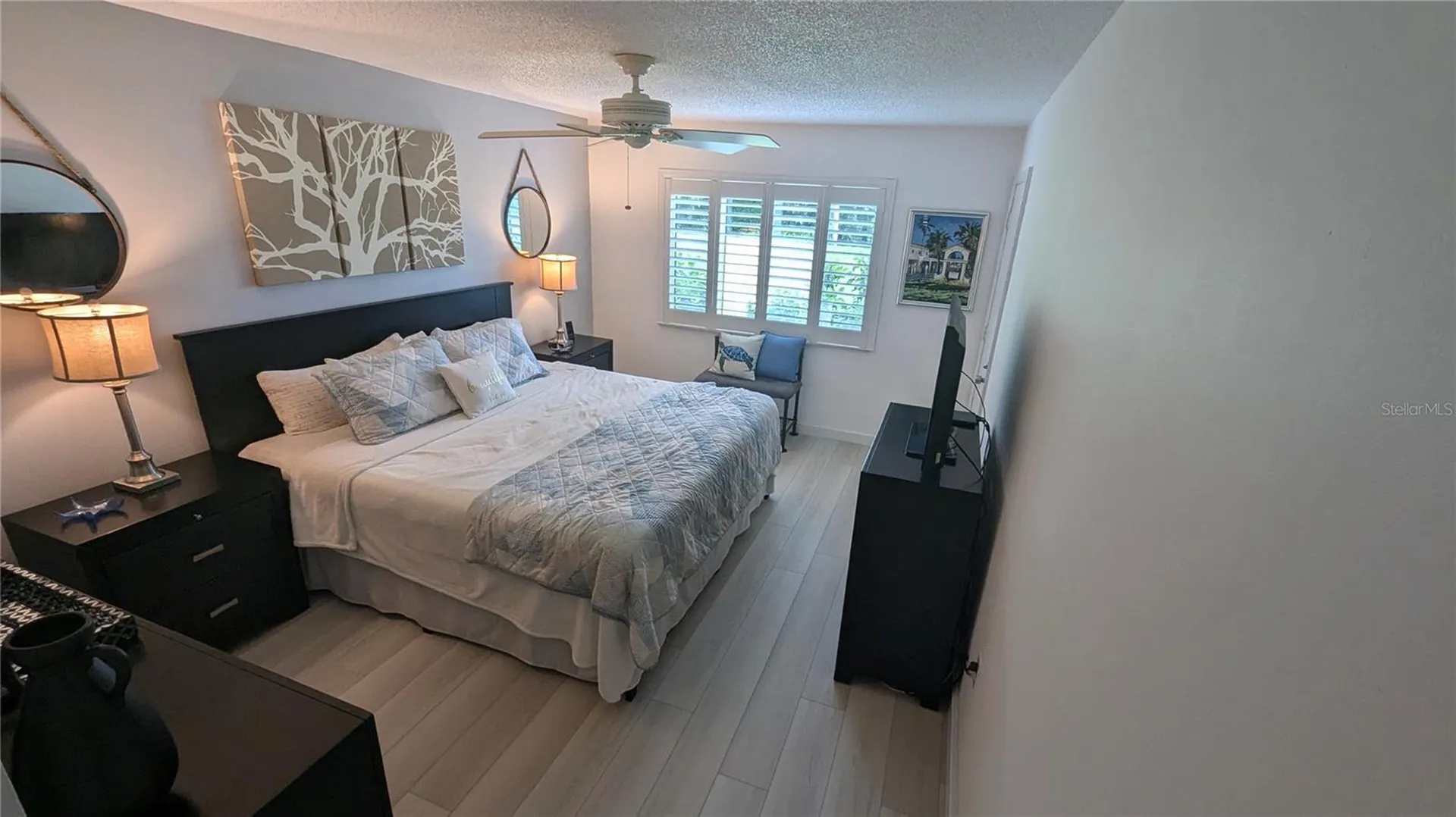 1624 Stickney Point Sarasota FL 34231