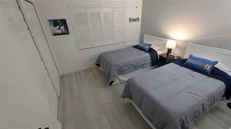 1624 Stickney Point Sarasota FL 34231