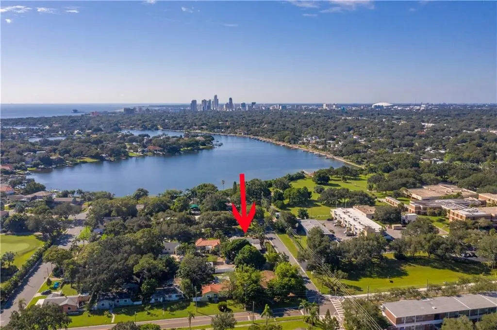 301 33rd Avenue NE St Petersburg FL 33704