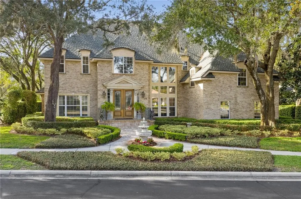 664 W Palm Valley Drive Oviedo FL 32765