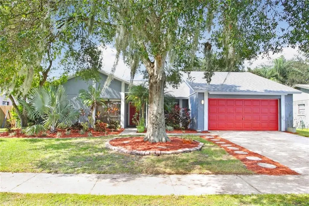 4317 Ellenville Place Valrico FL 33596