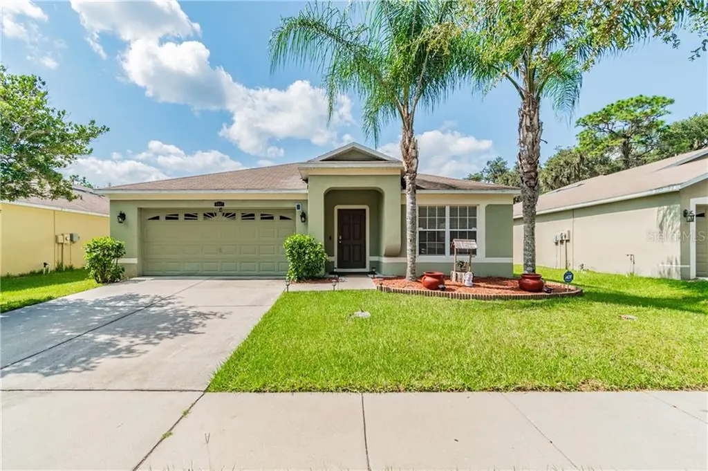 4007 Constantine Loop Wesley Chapel FL 33543