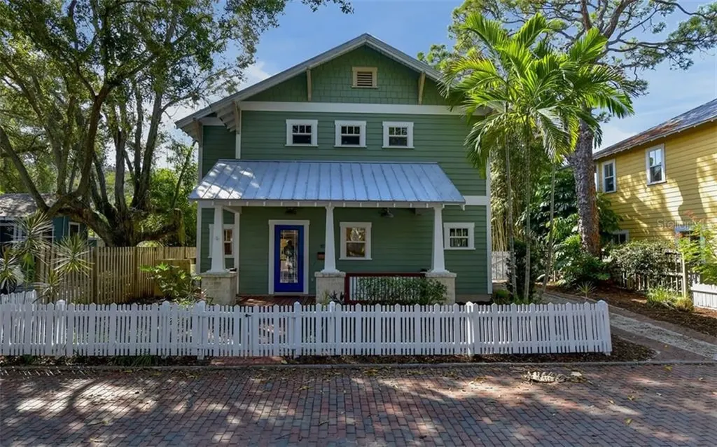 1876 Hawkins Court Sarasota FL 34236
