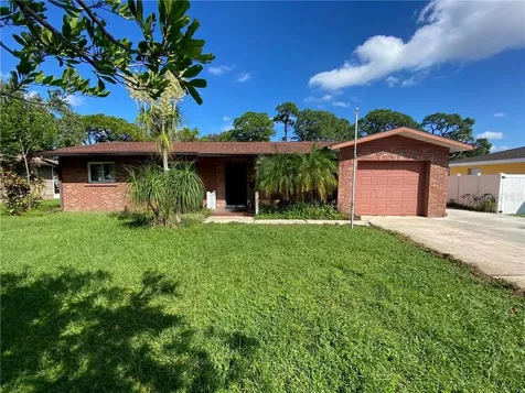2912 38th Avenue W Bradenton FL 34205