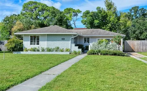 1410 28th Street W Bradenton FL 34205