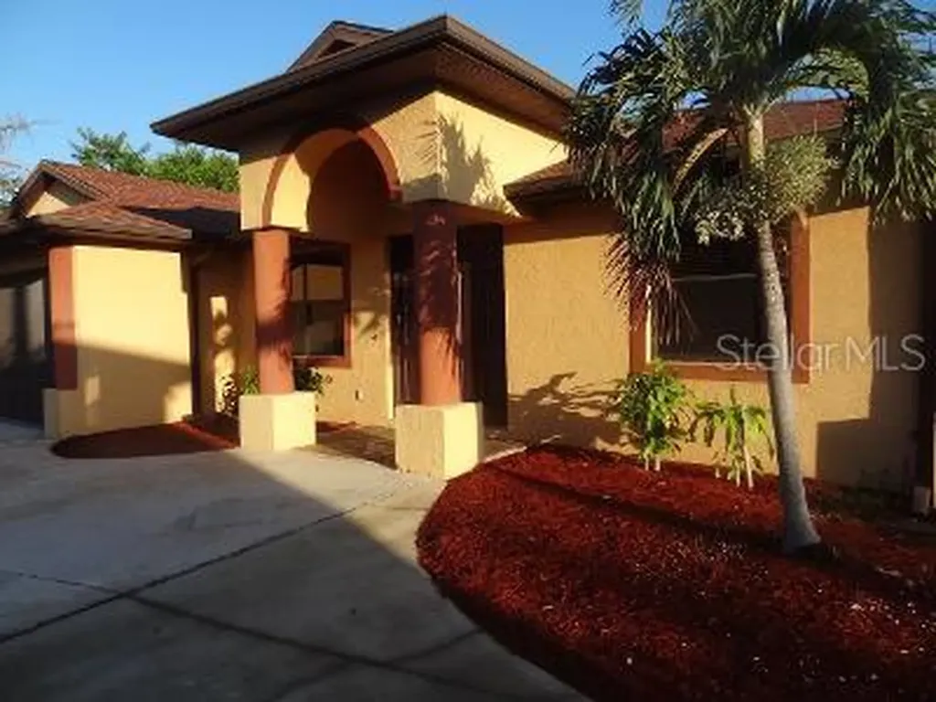 6230 Brentwood Avenue Sarasota FL 34231
