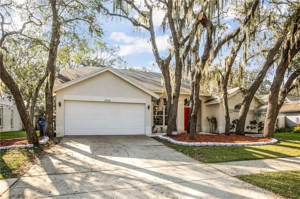 2208 Kenwick Drive Valrico FL 33596