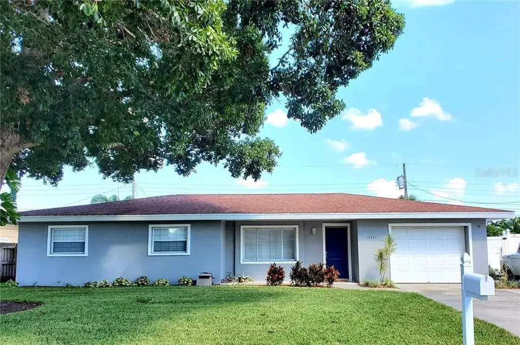 13957 Jamaica Drive Seminole FL 33776