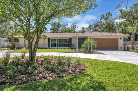 936 31st Avenue NE St Petersburg FL 33704