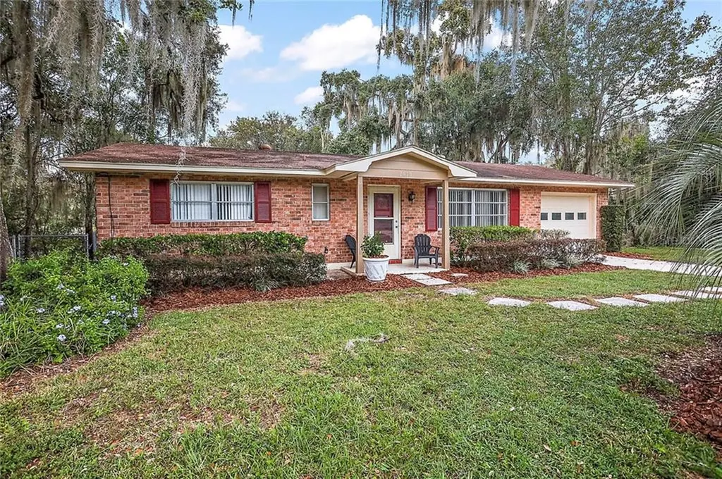 2410 Stoer Island Drive Leesburg FL 34748