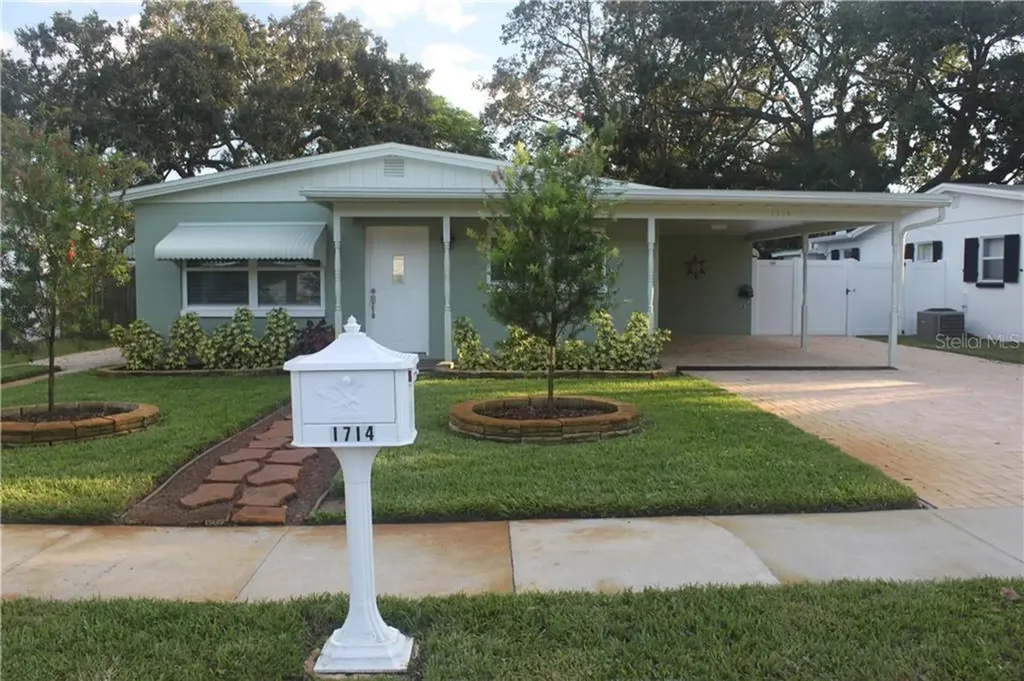 1714 Verona Street Kissimmee FL 34741