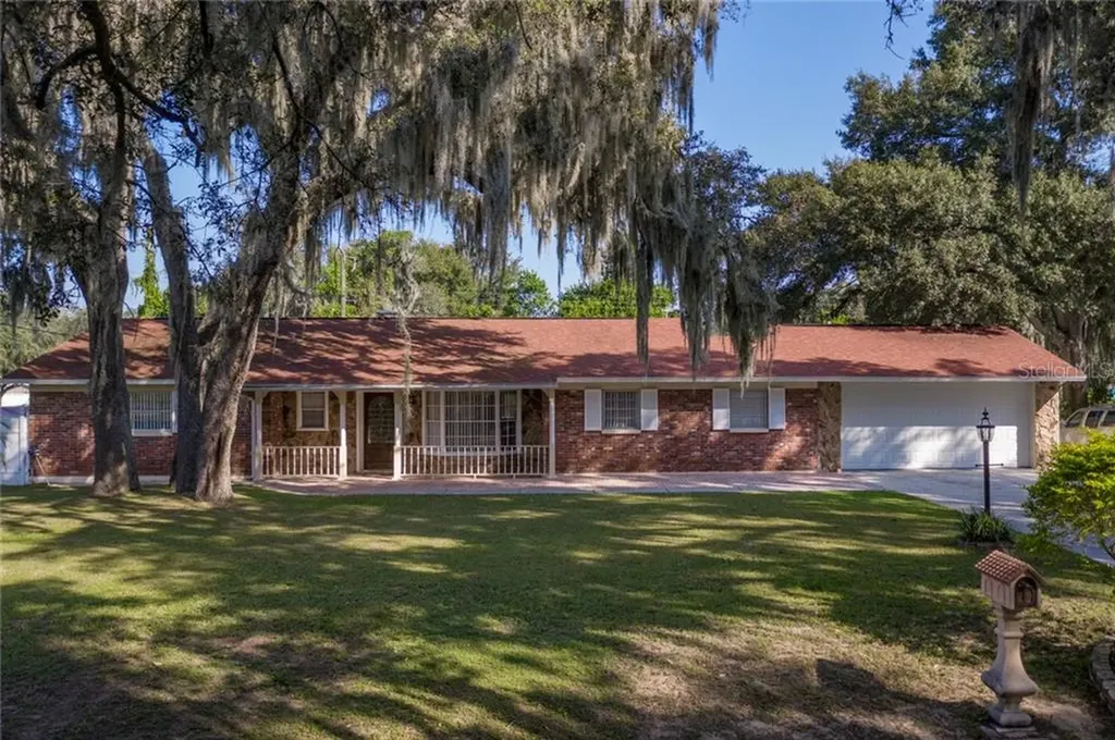 102 Goldenwood Avenue Brandon FL 33511