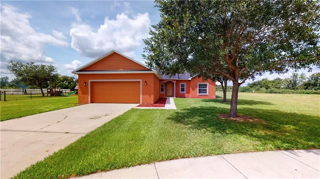 5231 Pancho Villa Lane Plant City FL 33566