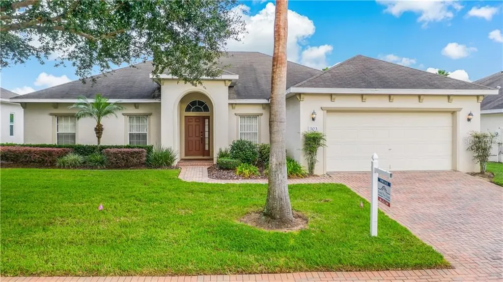 303 Burford Circle Davenport FL 33896