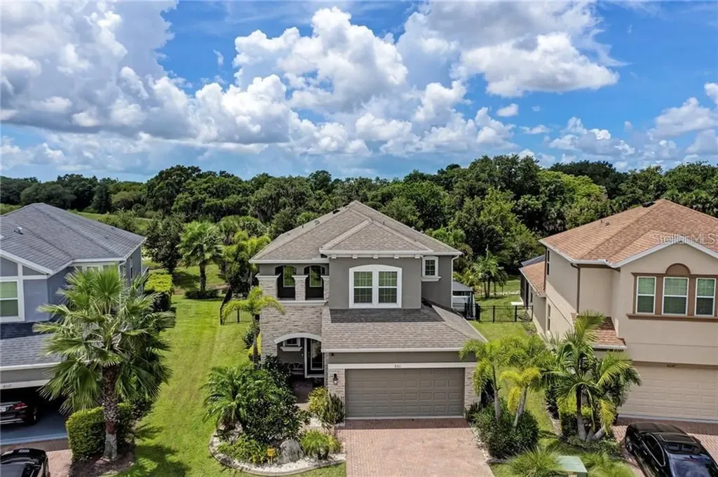 8311 Nandina Drive Sarasota FL 34240