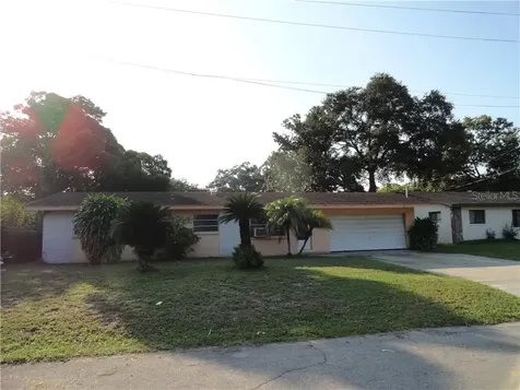 366 Twin Lake Drive Largo FL 33770
