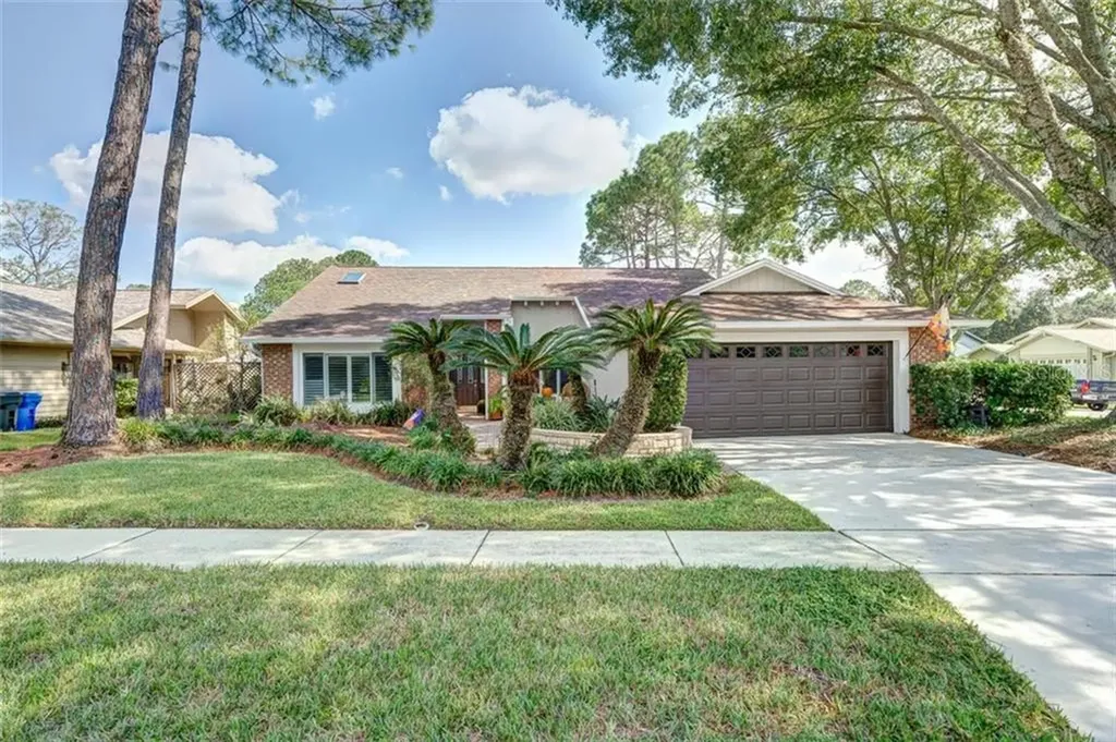 14660 Village Glen Circle Tampa FL 33618