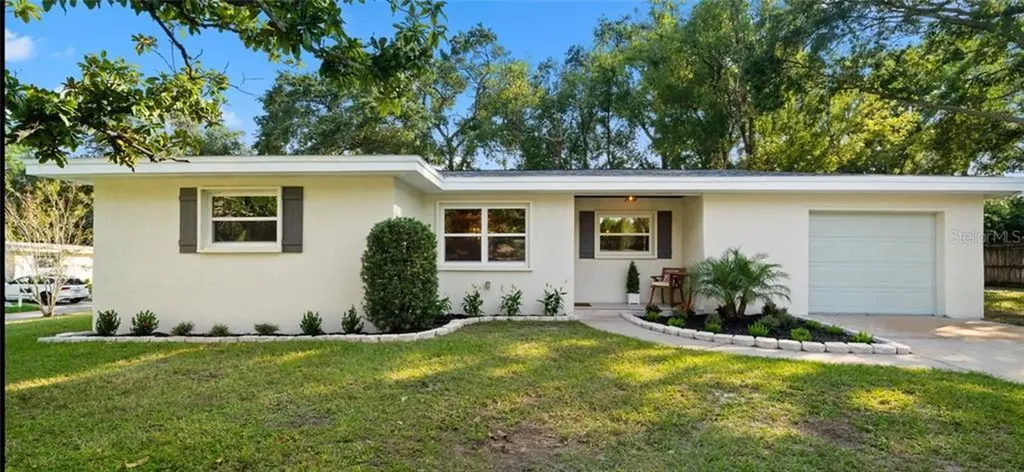 995 Hillwood Drive Dunedin FL 34698