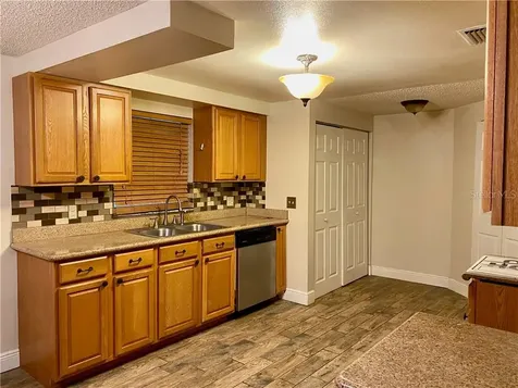 2718 Midtimes Drive Tampa FL 33618