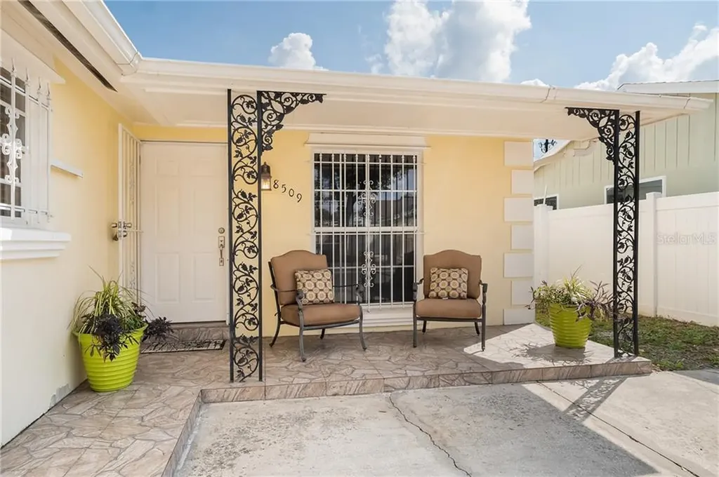 8509 Haywood Court Tampa FL 33634