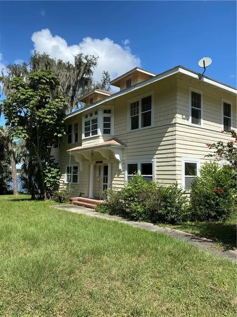 521 Lake Martha Drive NE Winter Haven FL 33881