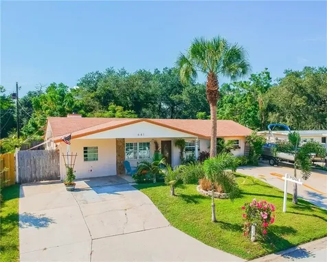 641 12th Avenue N Safety Harbor FL 34695