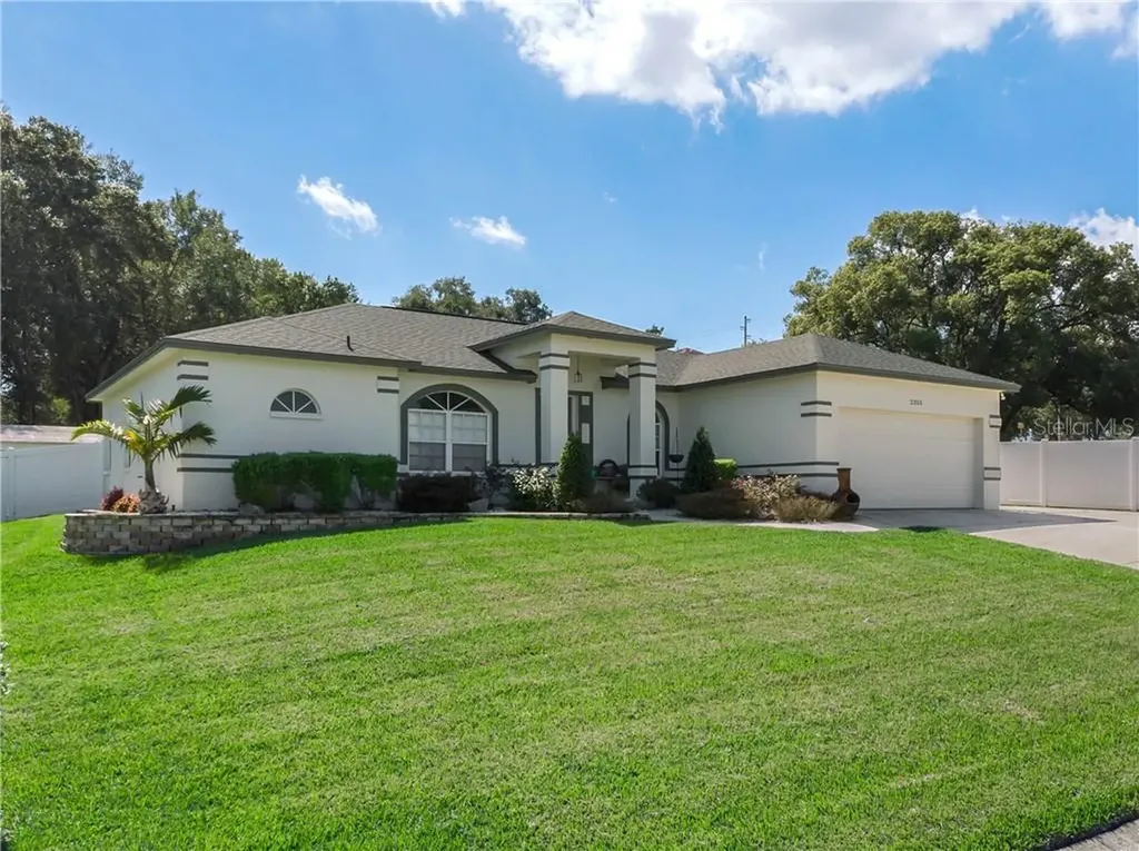 2255 Garden Chase Drive Lakeland FL 33812
