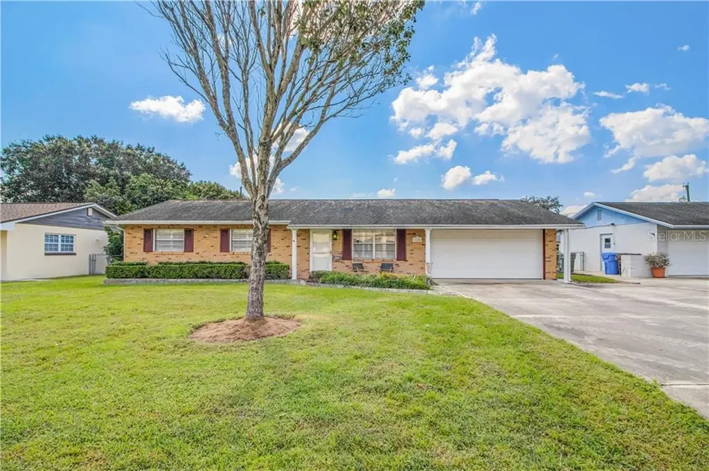 1128 Delaware Avenue Kissimmee FL 34744