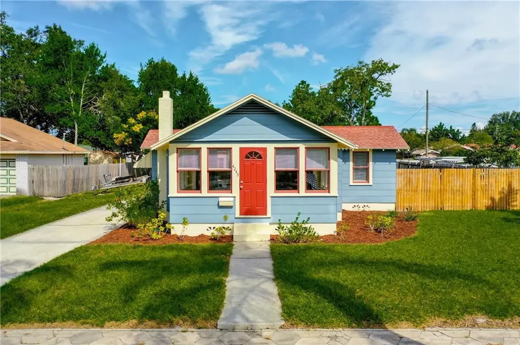 4243 4th Avenue N St Petersburg FL 33713
