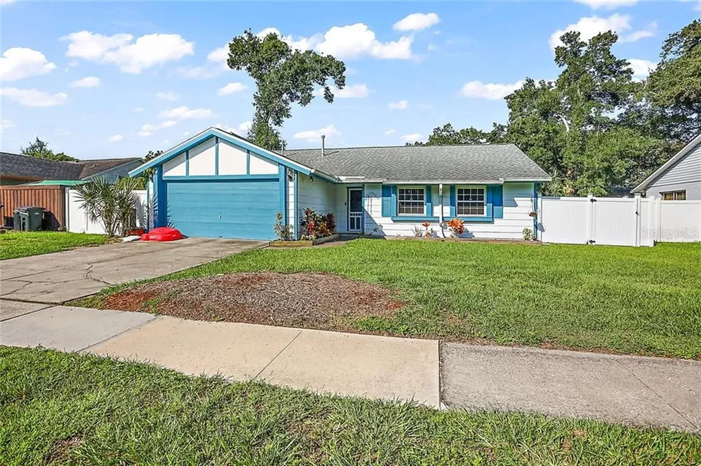 112 N Atlas Drive Apopka FL 32703
