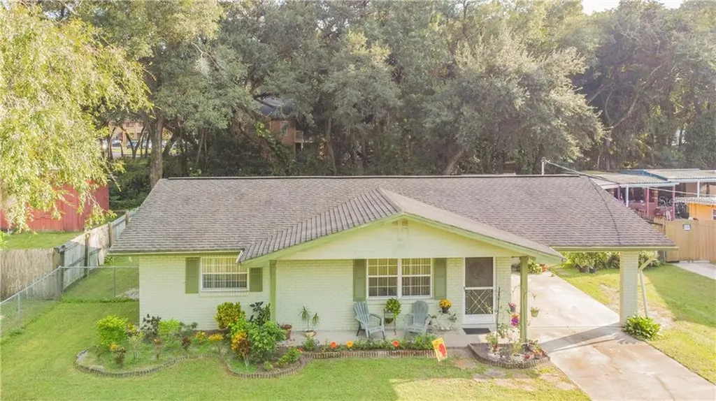 132 Siobhan Avenue Tampa FL 33613