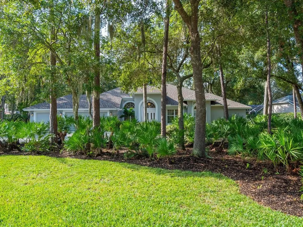 7702 Silver Bell Drive Sarasota FL 34241