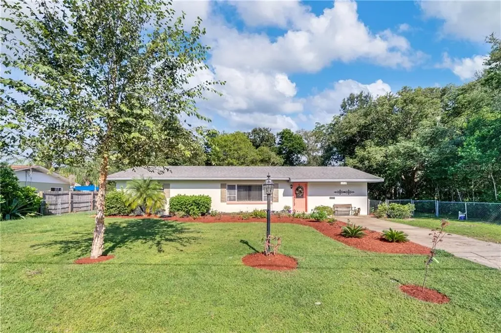 1713 Pine Avenue Deland FL 32724