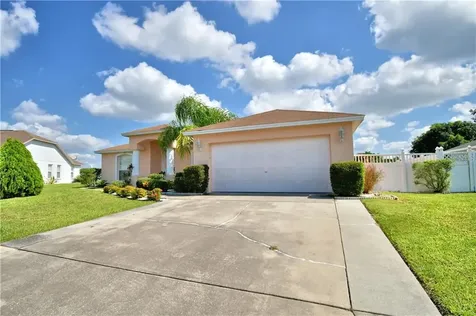 1009 Highland Crest Circle Lake Wales FL 33853