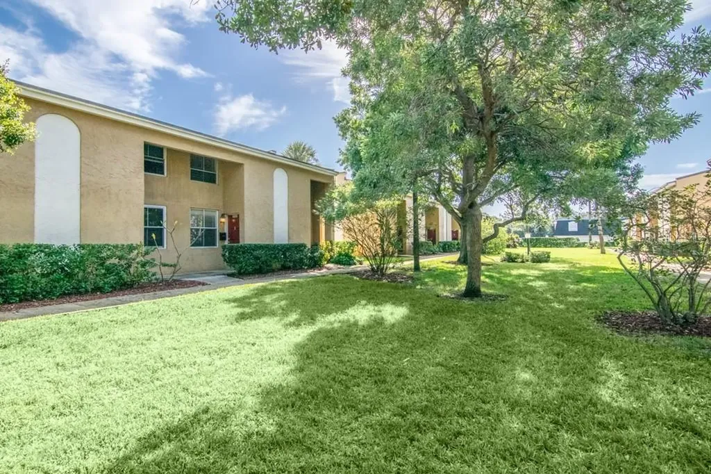 4510 La Carmen Court Tampa FL 33611