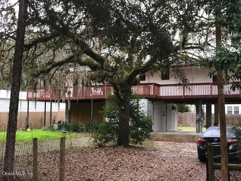 18822 SW 108th Street Dunnellon FL 34432