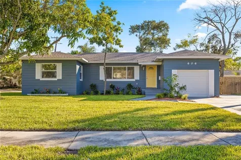 606 Surrey Way S St Petersburg FL 33705