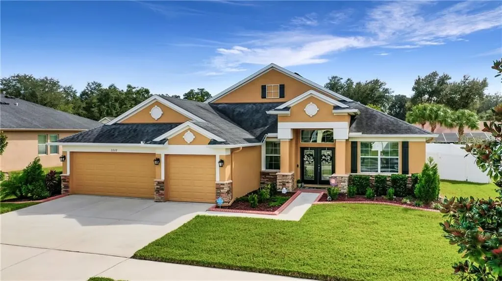 2222 Valterra Vista Way Valrico FL 33594