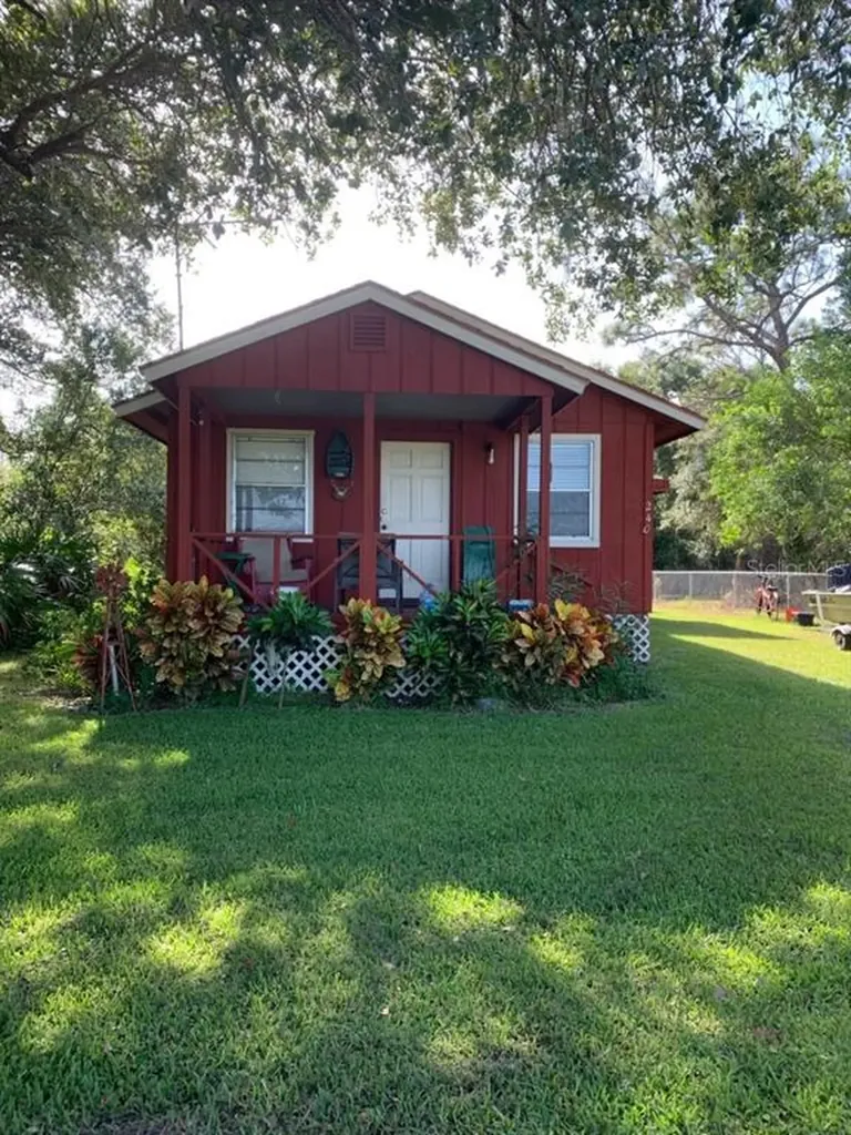 240 1st Avenue Kenansville FL 34739