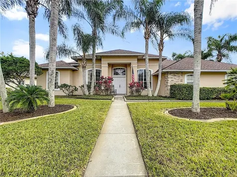 1583 Carillon Park Drive Oviedo FL 32765