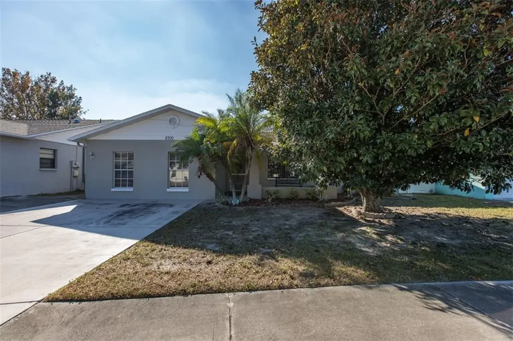 8700 Huntsman Lane Port Richey FL 34668