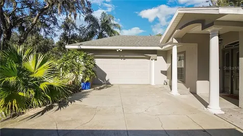 35137 Silver Oak Drive Leesburg FL 34788