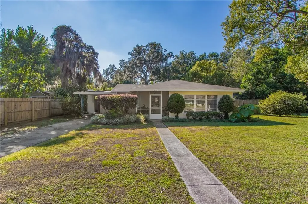 2152 Palmetto Road Mount Dora FL 32757