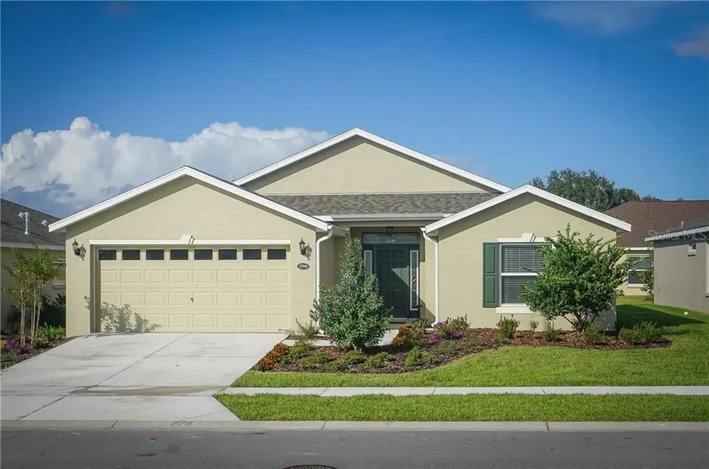 4739 Spring Grove Lane Leesburg FL 34748