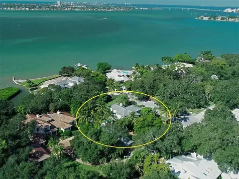 1562 South Drive Sarasota FL 34239