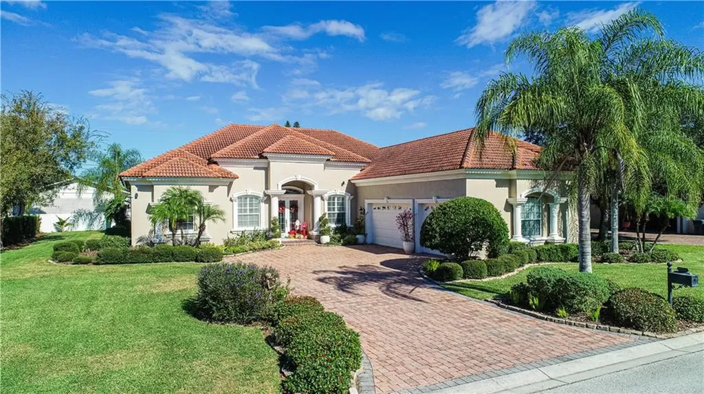9504 Waterford Oaks Boulevard Winter Haven FL 33884