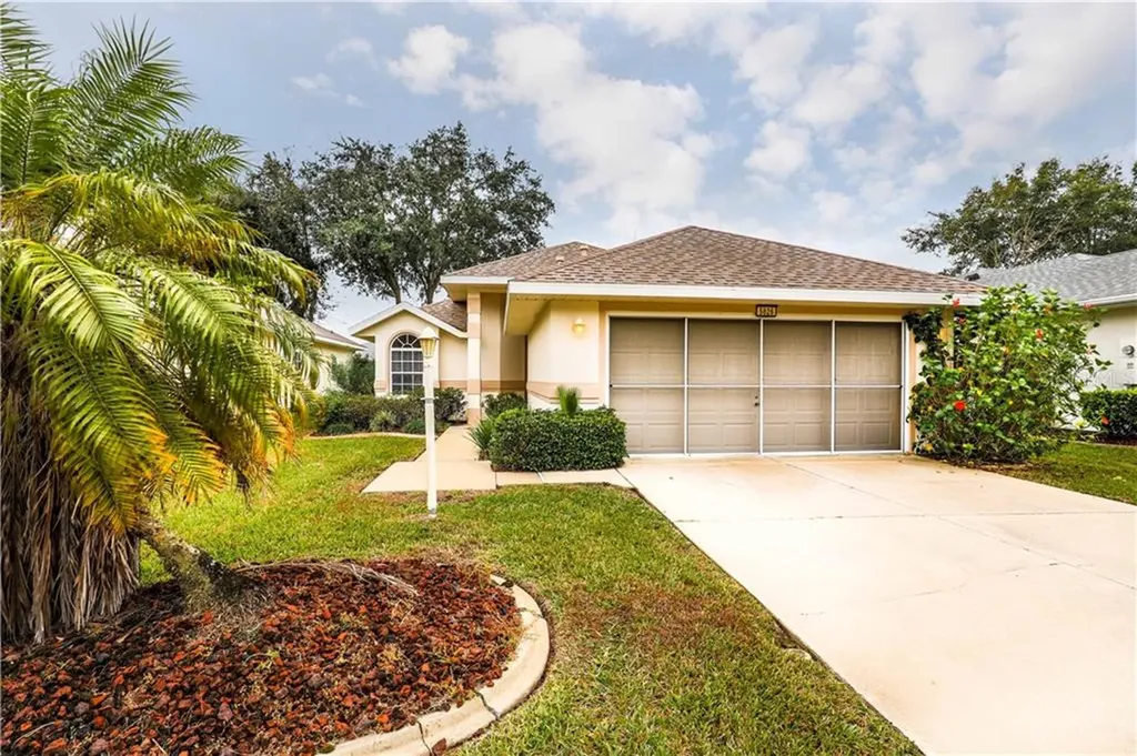 5826 Princess Caroline Place Leesburg FL 34748