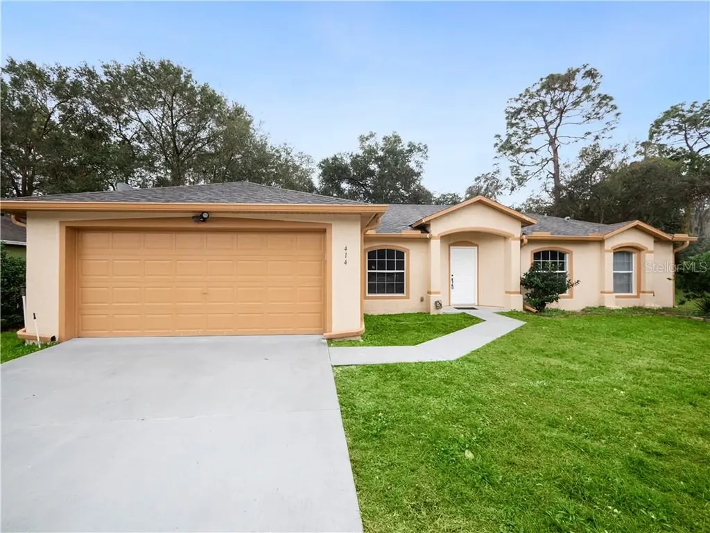 414 Deanna Circle Deland FL 32724